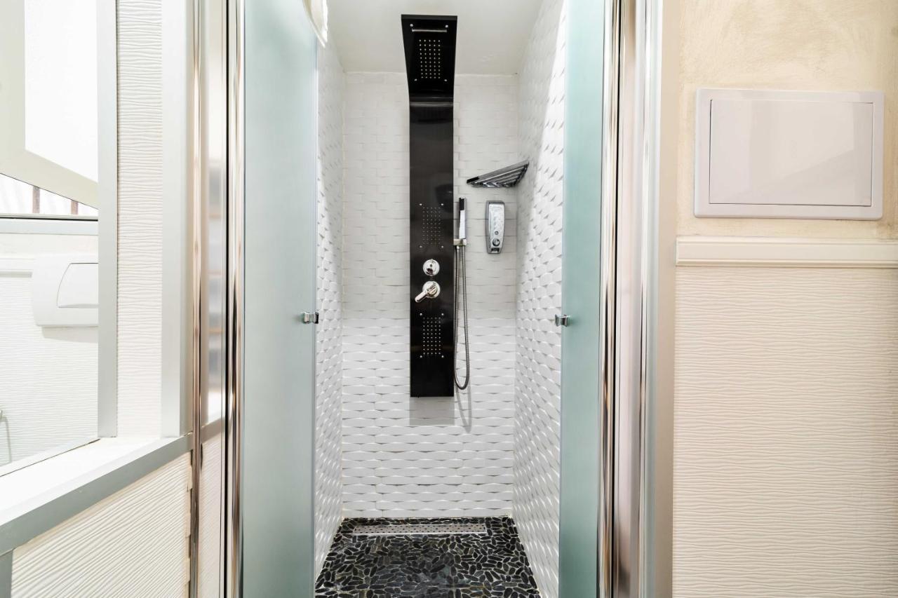Newhouse Dei Mille Apartment Bari Exterior photo