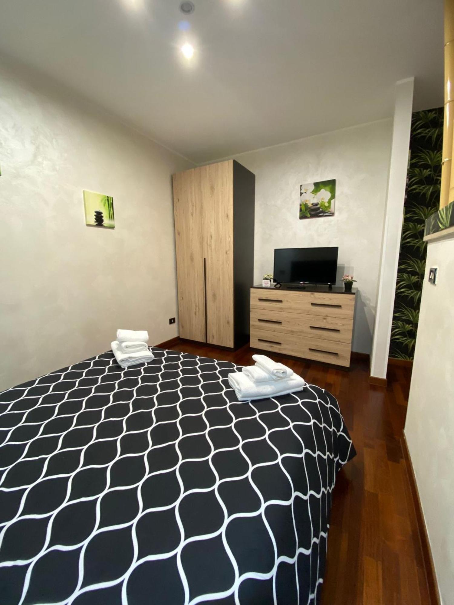 Newhouse Dei Mille Apartment Bari Exterior photo